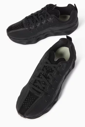 سنيكرز افا روفر