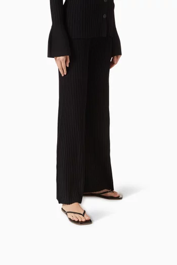 فليب فلوب ليلي بمقدمة مربعة جلد لامع