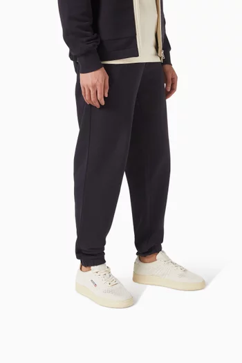 سنيكرز ميداليست إيزنت أسفل الكاحل نسيج فلاي نت