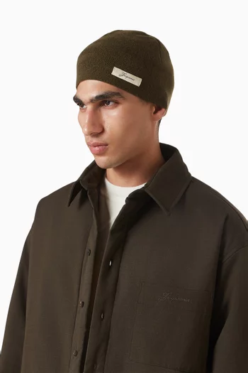 قبعة بيني بخطوط شيفرون