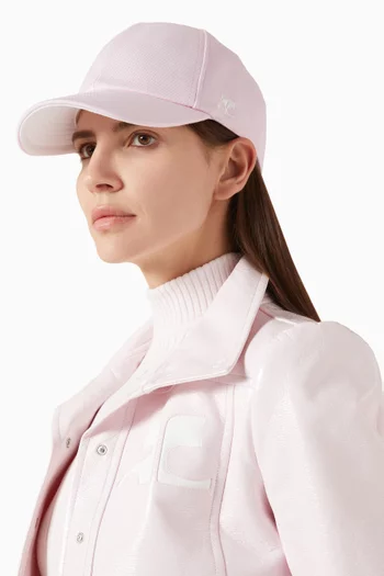 كاب مطرز بشعار الماركة قطن