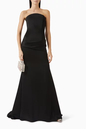 فستان بفتحة رقبة بلا حمالات وصدرية بنمط مشد ودرابيه مقوس كريب وستان