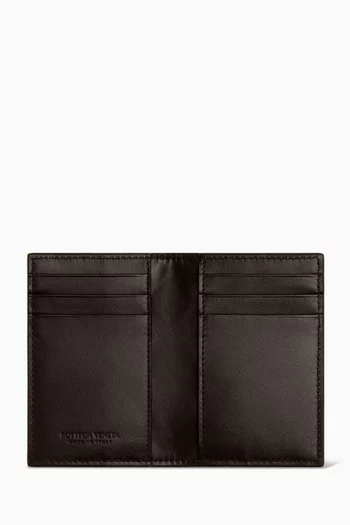 حافظة بطاقات ثنائية الطي جلد بتصميم مجدول