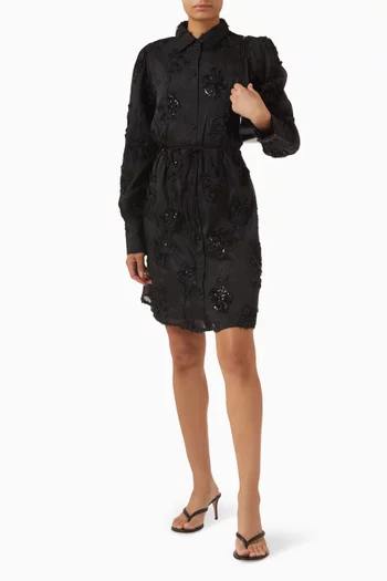 فستان ياسفريما قصير بزهور بارزة