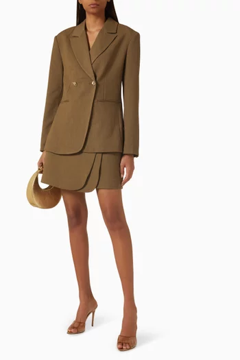 تنورة ياسرانا قصيرة