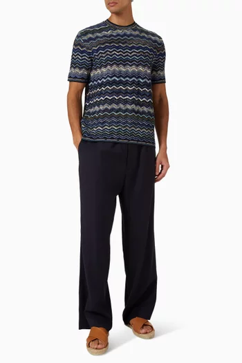 تي شيرت بنقشة خطوط شيفرون قطن