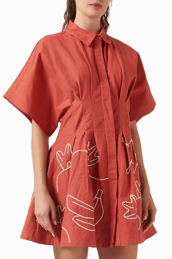 فستان قصير بنمط قميص بطيّات مزيج قطن