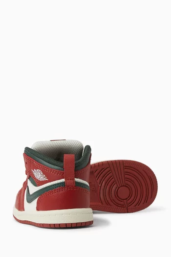 Jordan 1 Mid Sneakers