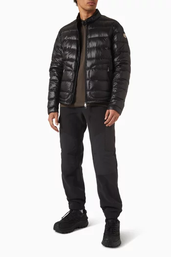 تي شيرت برقعة شعار الماركة قطن