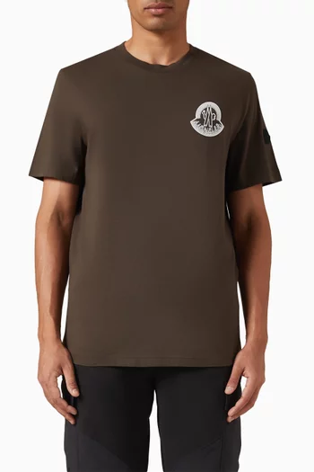 تي شيرت برقعة شعار الماركة قطن