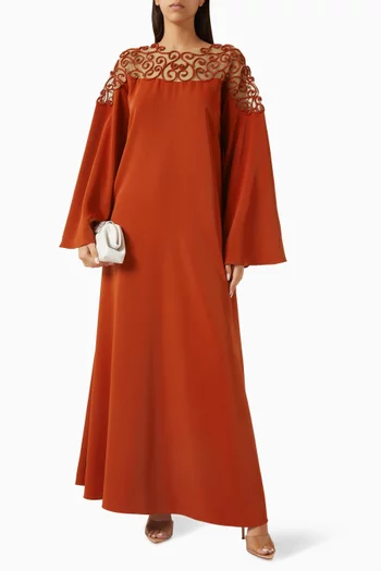 قفطان مطرز بالخرز