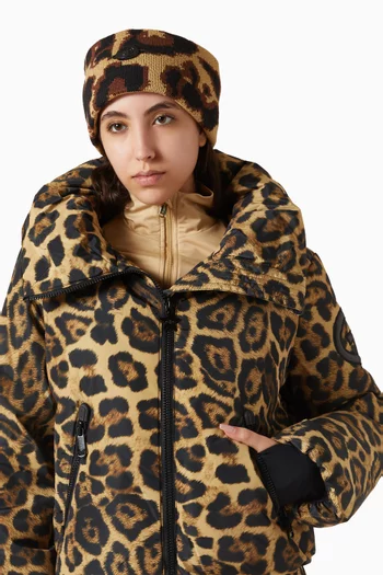 قبعة بيني شاينا بنقشة جلد الفهد قماش منسوج