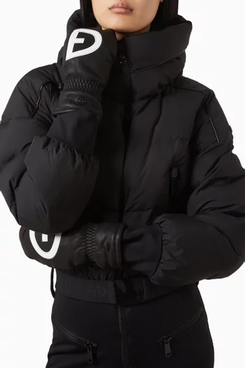 قفازات بيلو بشعار الماركة جلد