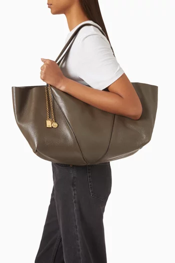 Large Spin East West Tote Bag in Shiny Grained Calfskin