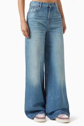 بنطال جينز بقصة ساق واسعة دينم