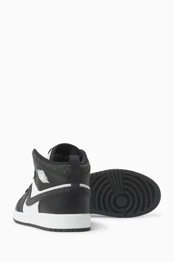 Jordan 1 Mid SE Sneakers