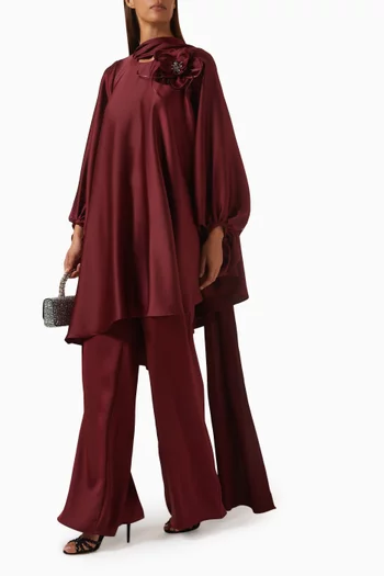 طقم بنطال وبلوزة بزهور بارزة