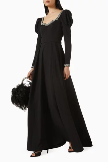 فستان سهرة مطرز بالكريستال كريب