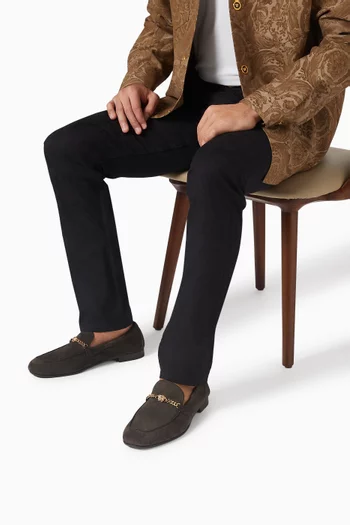 حذاء سهل الارتداء بشعار ميدوسا شمواه