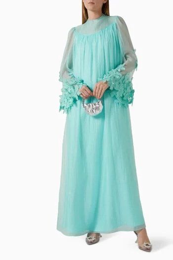 قفطان بتطريزات زهور بارزة