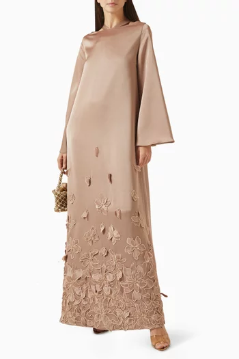 قفطان مزين بزهور بارزة