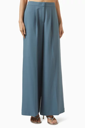 بنطال بقصة ساق واسعة