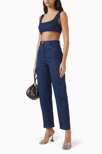 بلوزة قصيرة بأربطة في الخلف