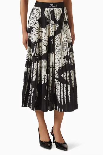 تنورة كوميرشال بطيّات