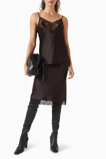 بلوزة كاميسول ستان بأشرطة دانتيل