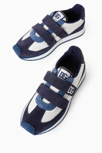 سنيكرز بأشرطة فيلكرو شمواه وقماش شبكي