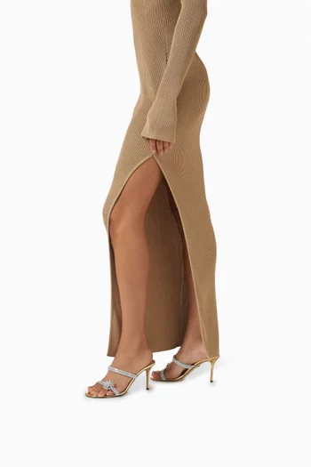 حذاء مفتوح بسيرين وحلية زهرة اللوتس جلد لامع