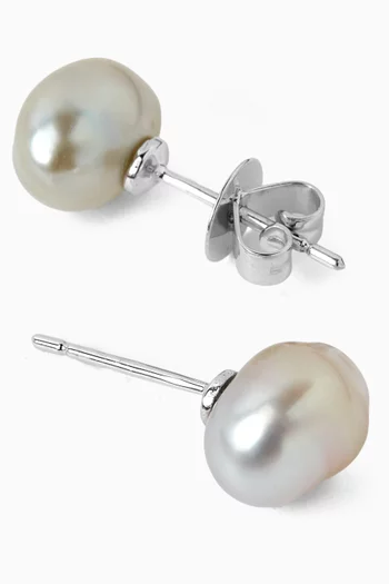 Pearl Stud Earrings in 18kt White Gold