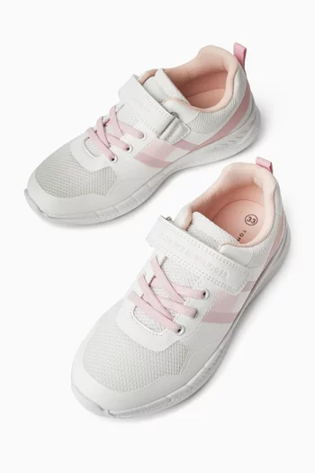 سنيكرز بشعار الماركة