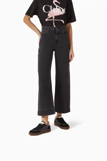 سنيكرز دايس بمقدمة على شكل حرف T جلد وشمواه