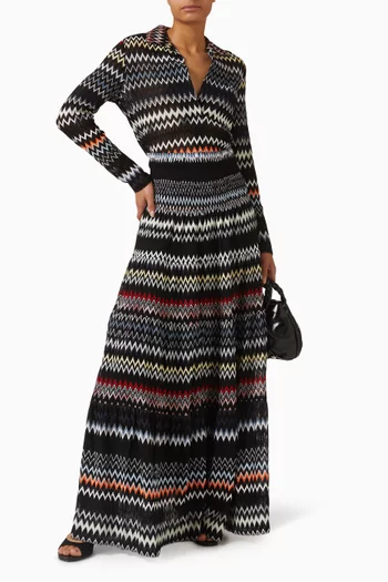 بلوزة منسوجة بنقشة خطوط متعرجة