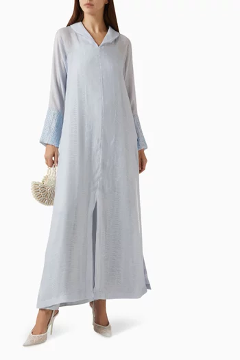 فستان طويل مطرز