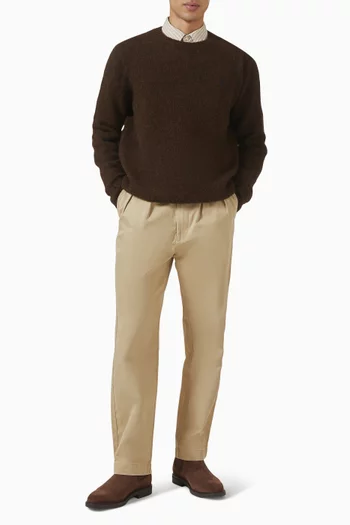 سترة منسوجة بفتحة رقبة مستديرة