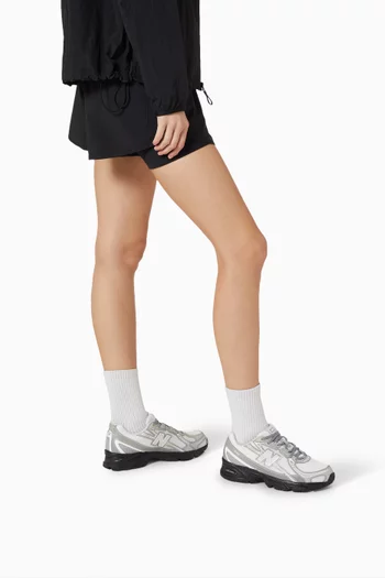 740 Sneakers in Mesh