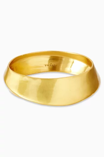 Curved Bangle in 24kt Gold-plated Brass