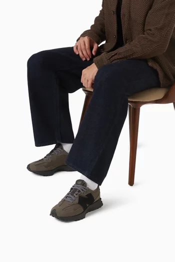 سنيكرز 327 بشعار الماركة شمواه وقماش شبكي