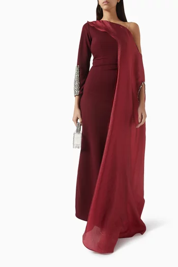 فستان طويل مطرز بالكريستال