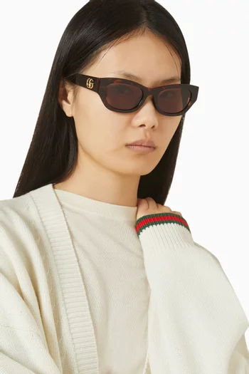Oval Sunglasses in Acetate
