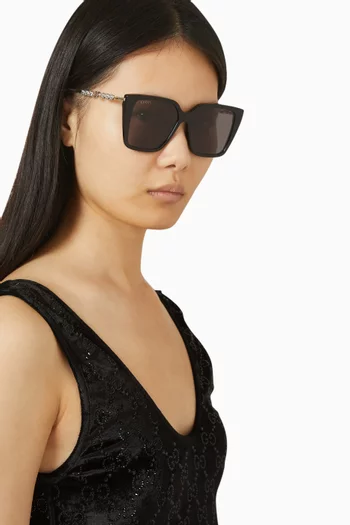 نظارة شمسية بتصميم مربع وإطار أسيتات ومعدن