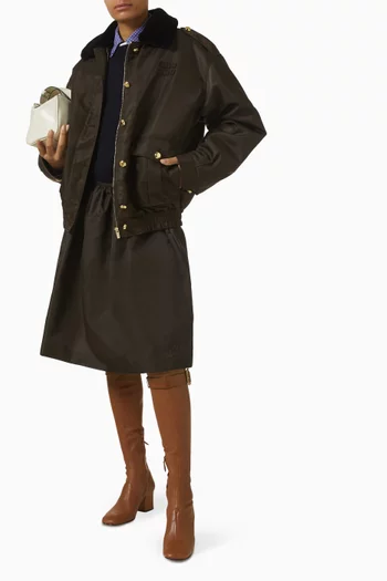 جاكيت بقصة واسعة فرو وغازار معالج