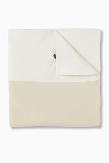 بطانية بطبعة دب وشعار الماركة قطن