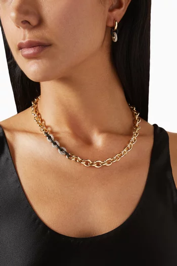 قلادة ايه تاتش اوف ميدنايت