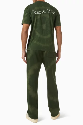 تي شيرت بشعار الماركة الشهير وصباغة العقد والربط قطن