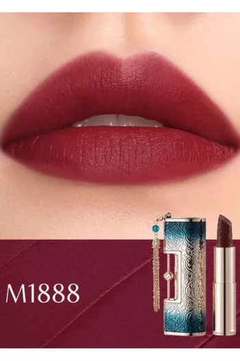 M1888 Fuchsia Fame Blooming Rouge Love Lock Lipstick