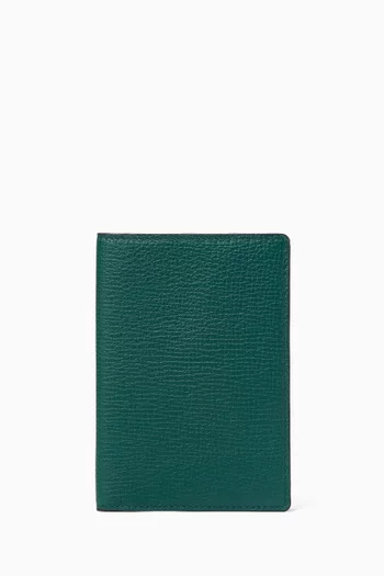 Passport Cover in Ludlow Leather