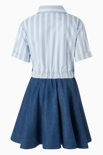 فستان بعقدة في الأمام